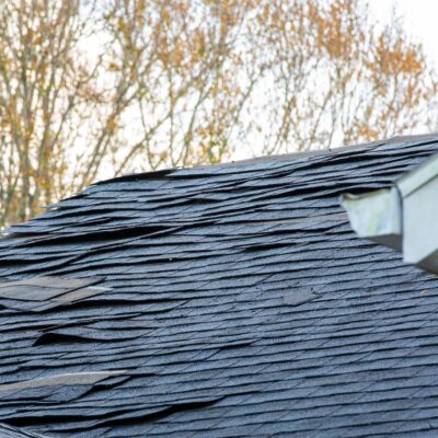 7 easy-to-overlook signs that your roof is damaged